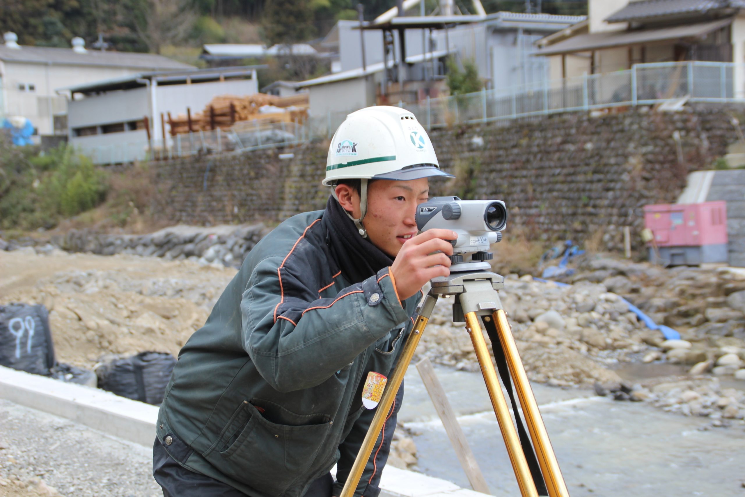 河津建設(株)  佐藤　謙吉さん（21歳)