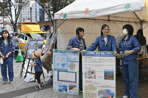 コンクリートデモ体験（大分工業高等専門学校）