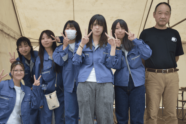 コンクリートデモ体験（大分工業高等専門学校）女子校高校生