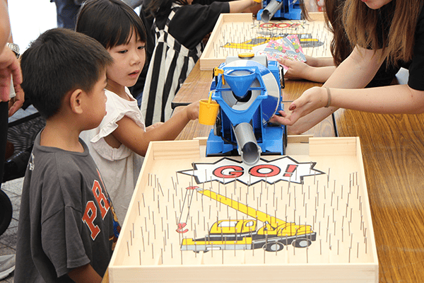 トミカ抽選会　第５回土木建築フェスタin大分駅前